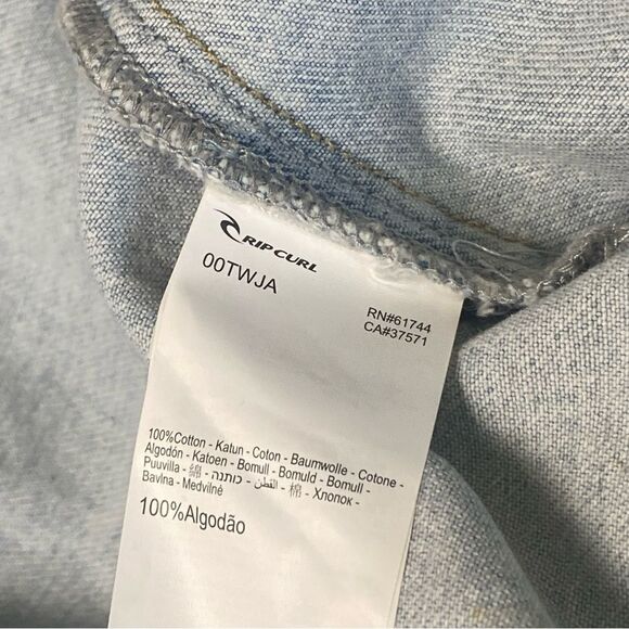NWT Rip Curl Juniors' Venice Cotton Denim Shirt Jacket In Light Wash Size Medium - Picture 14 of 16